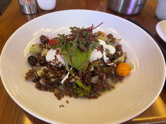 Grain bowl with poached eggs 