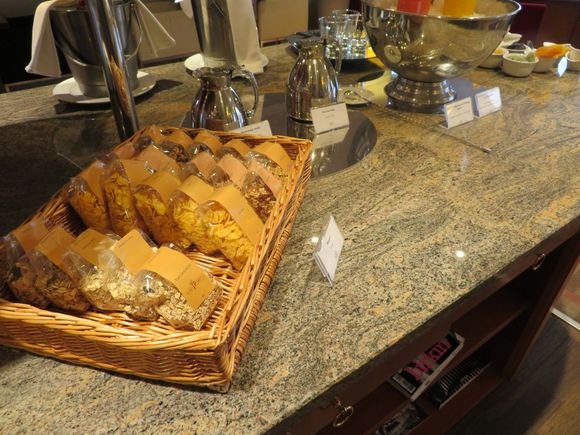 Lounge Breakfast