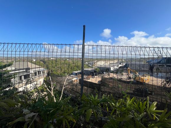 Construction site next to Umana