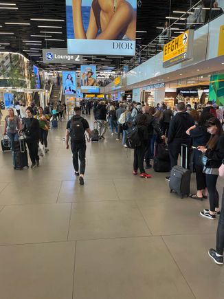 Queue at AMS to get in to Schengen on a recent Sunday morning