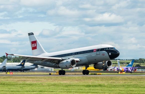A visit to EDI a while back. BEAutiful livery