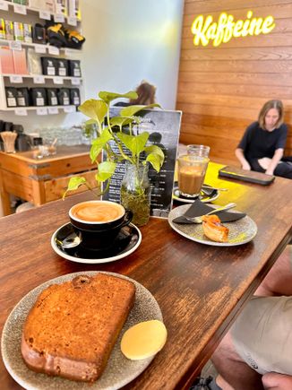 Flat white with oat milk and the best banana bread.