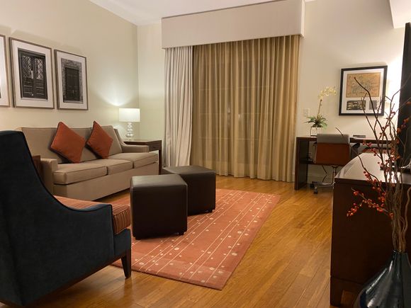 Suite living room 