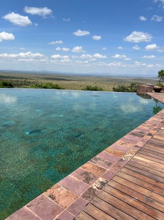 Common infinity pool