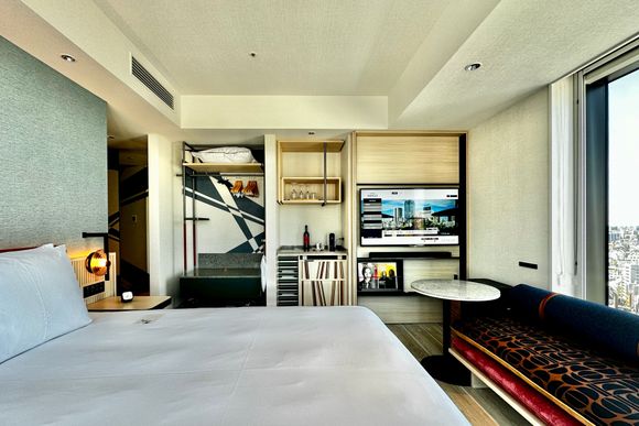 Premium Scramble Cross View Room