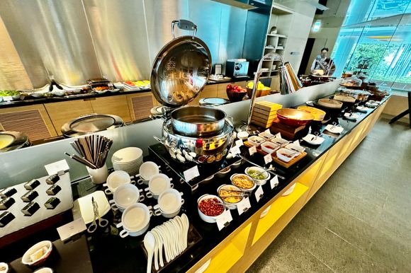 Breakfast Buffet (Congee)