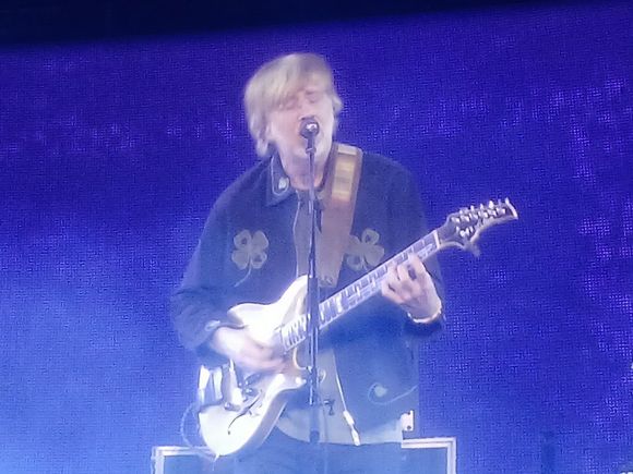 From one of the few songs where they showed the band on the video screen.