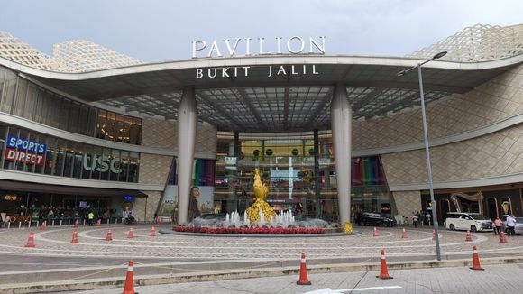 Pavilion Bukit Jalil - entrance