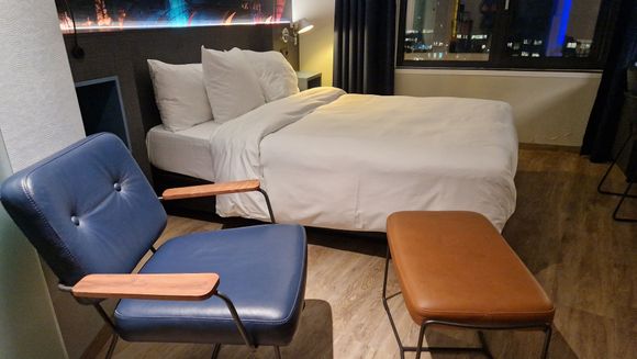 Lounge chair, bed.
