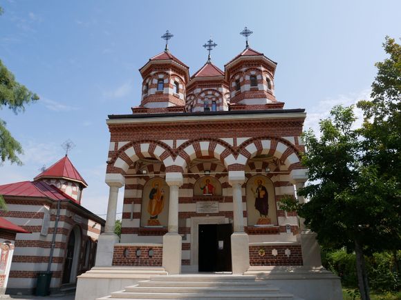 Over 80% of the population belongs to the Romanian Orthodox Church.