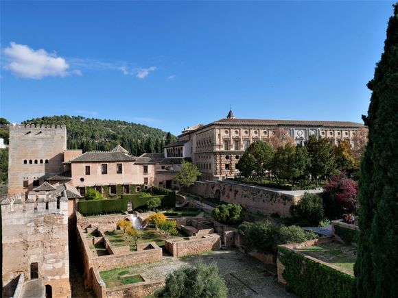 The Palace of Charles V (in the back), he was defender of the unity of Christianity, he ruled over an extensive empire as diverse and distant as Spain, Peru, the Netherlands and Mexico. 