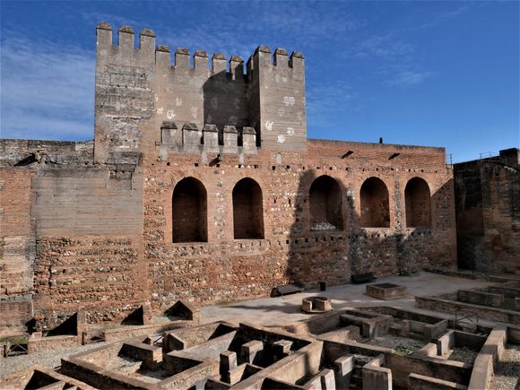 Military district/base. - The Alcazaba.