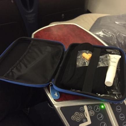 Pic 8: Amenity Kit Contents