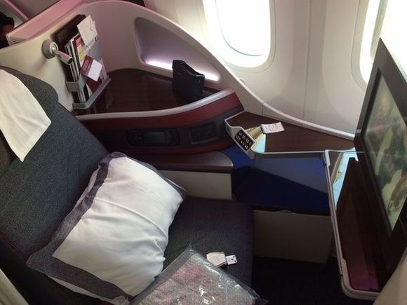 Qatar J seat