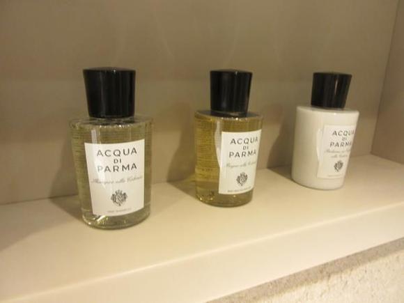 Acqua di Parma toiletries ! Not expected from a Hyatt Regency ...