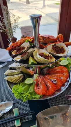Seafood tower