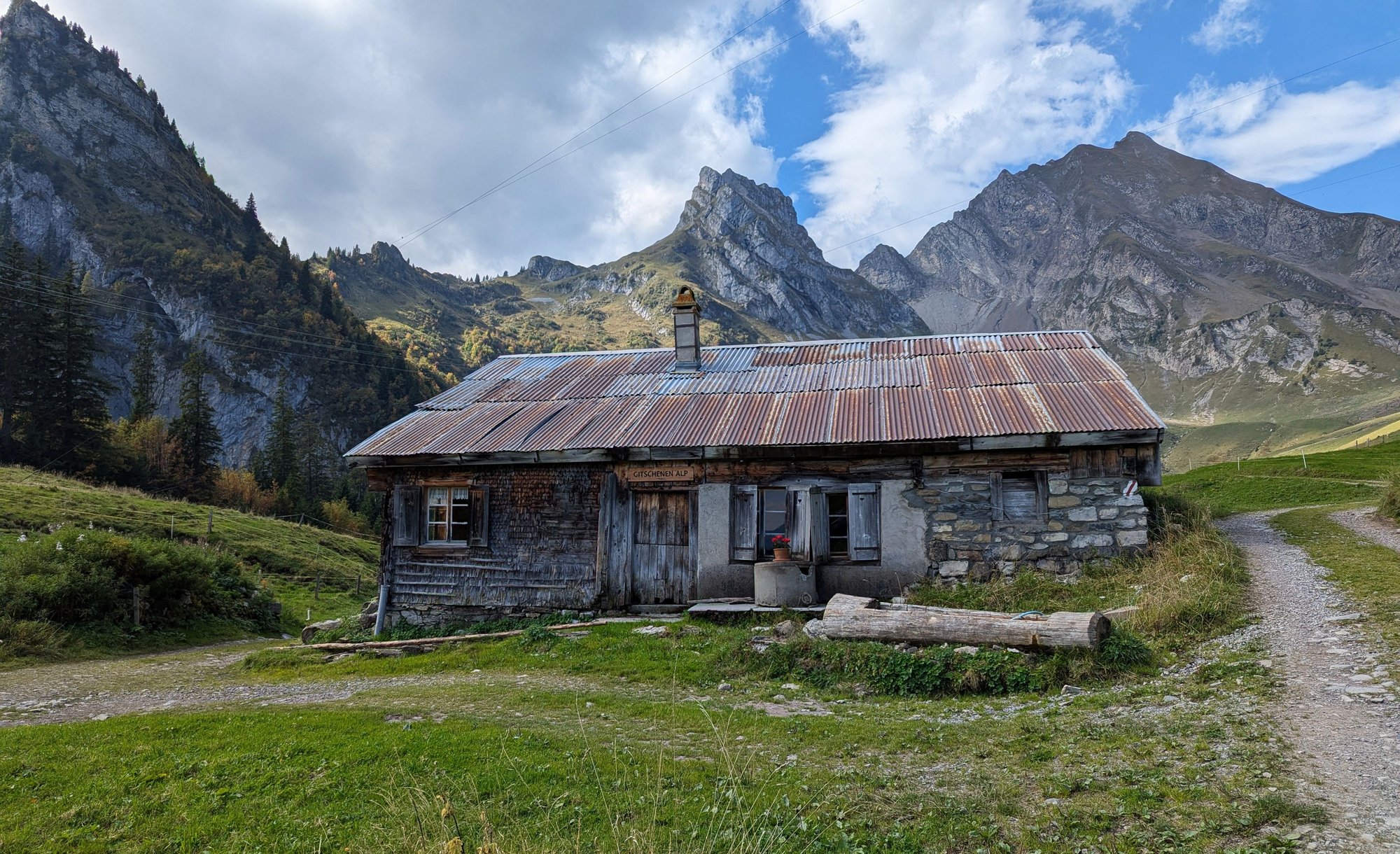 Walking to Chneuwies