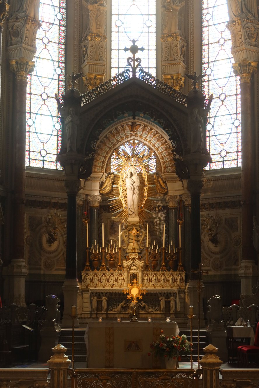 Altar at Notre Dame Basilica
