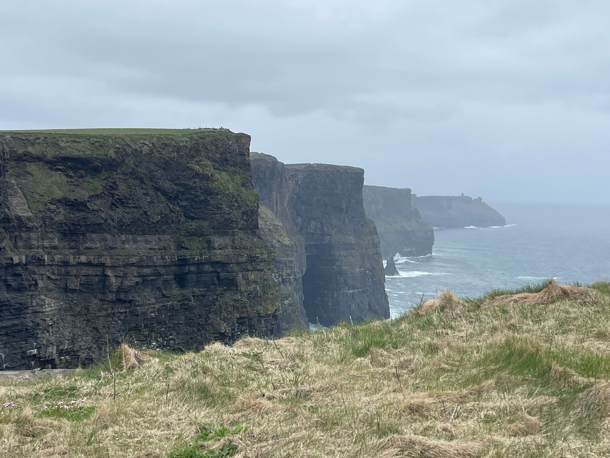 Cliffs of Moher-land view