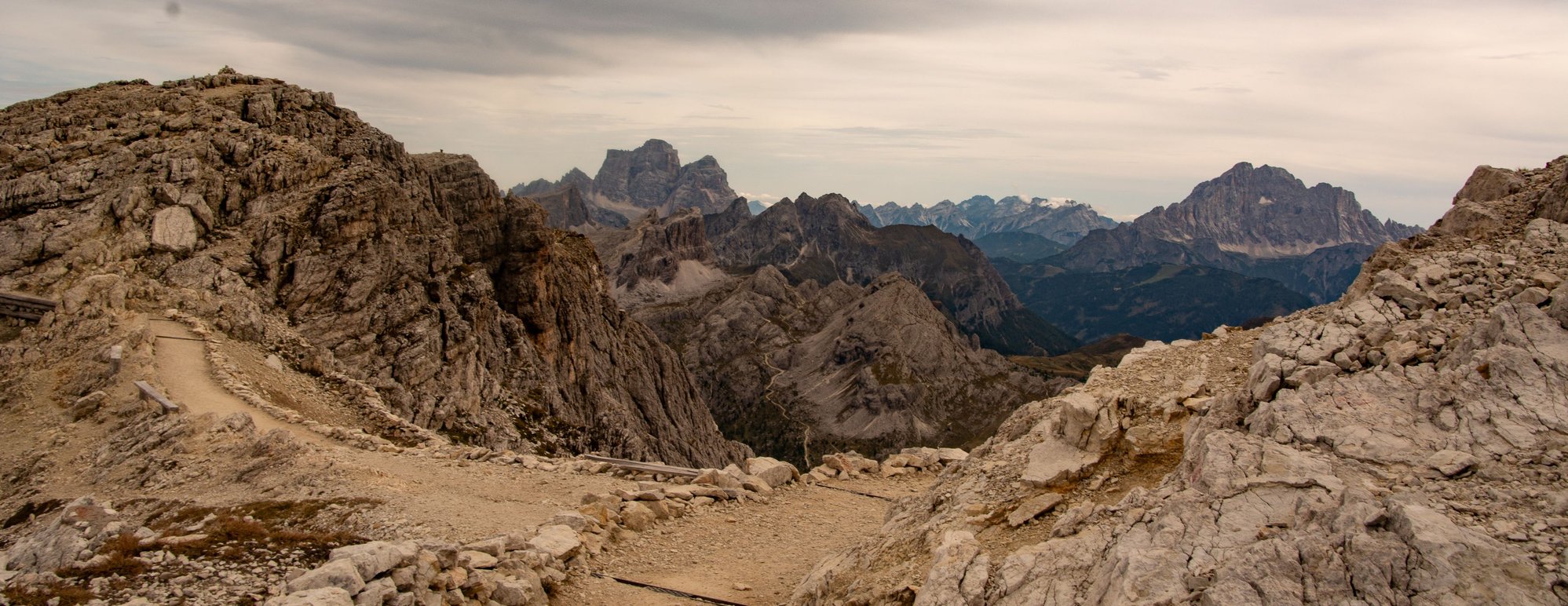 Excellent wide path