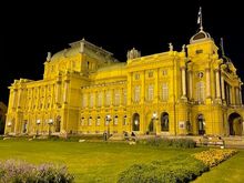 No shows tonight, but still lit up beautifully