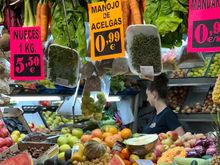 Some of the displays were still lifes come alive!  So beautiful!