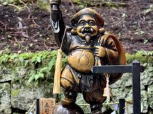 Lots of neat statuary 