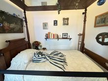 Frida’s bedroom and death mask.