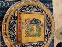 He had a service for 12, sorry the picture is crooked.