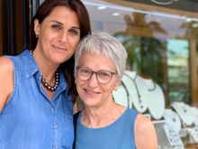 Joyce’s new best friend, the owner of her new favorite jewelry store who hails from Brittany, zman. Been in Moorea for 24 years. She is lovely and has excellent pearls.