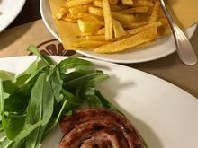 Finally, a last shared course of sauce with excellent fried potatoes....