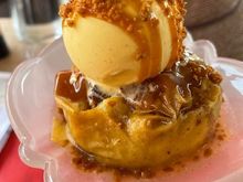 Baked apple and ice cream 