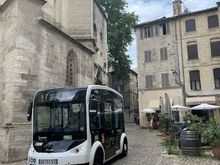 Free electric bus within the old city 