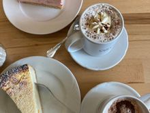 Some cake and hot drinks in St Goar after the chilly cruise 