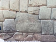 We found The twelve-angled stone !