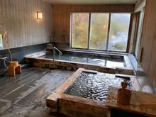 Women’s indoor onsen