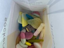 This is only a 1/2 lb of candy :(