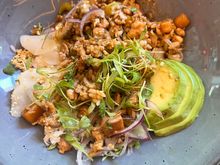 Donburi Ji Song at China Chicano