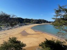 Kaiteriteri beach from the top of the rock in the previous photo
