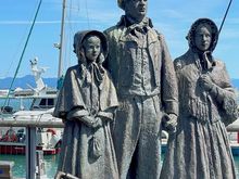 Early Settlers sculpture at the waterfront