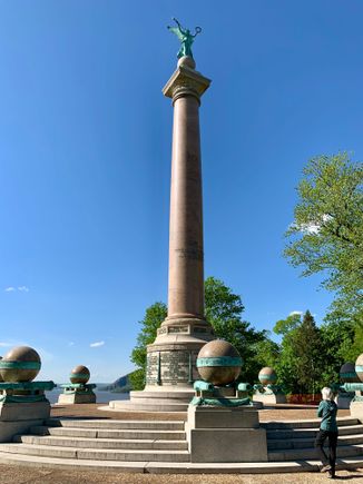 Civil War Monument honoring the fallen officers and soldiers of the Union armies. 