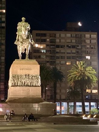 The main plaza in downtown Montevideo at night