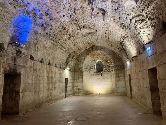 Game of Thrones was partially filmed in the basement, notably the dragon scenes.
