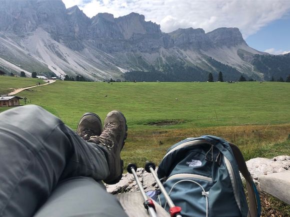 The Geisleralm, at the base of the Puez/Geisler range, is a great place for lunch and rest
