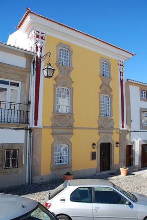 A pretty manor home turned small inn