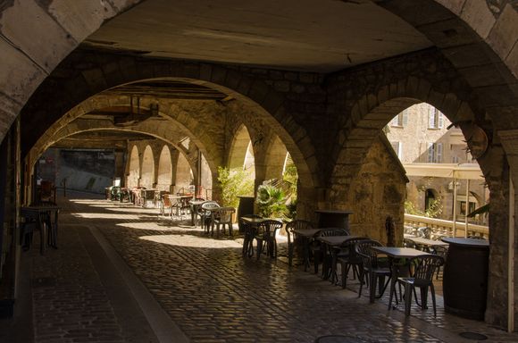 Villefranche is known for arcades.