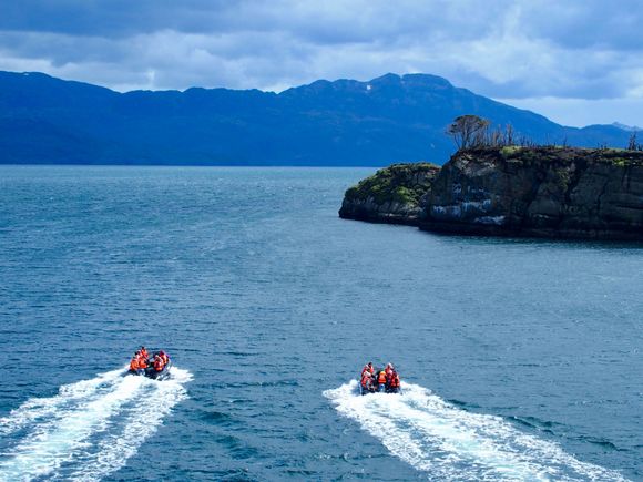 Dueling Zodiacs on way to Tucker's Islets