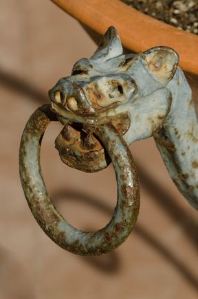 An annual Film Fest occurs at the snazzy Albergo Regina Isabella hotel in Lacco Ameno. This quintessential emblem of La dolce Vita is located there in the NW corner of Ischia in nearby Mortella Gardens. That luxe hotel felt very different from the spartan buildings in need of a paint job up in lofty Fontana village. Or the pza. Mardel Plata memorial to those impoversihes locals who once emigrated to Argentina. 