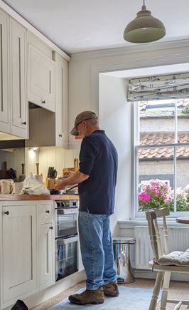 David in charge of kippers