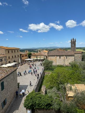 A view of the village and the Piazza Roma